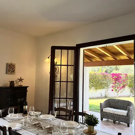 Casa de Férias Arianna Quartu SantʼElena